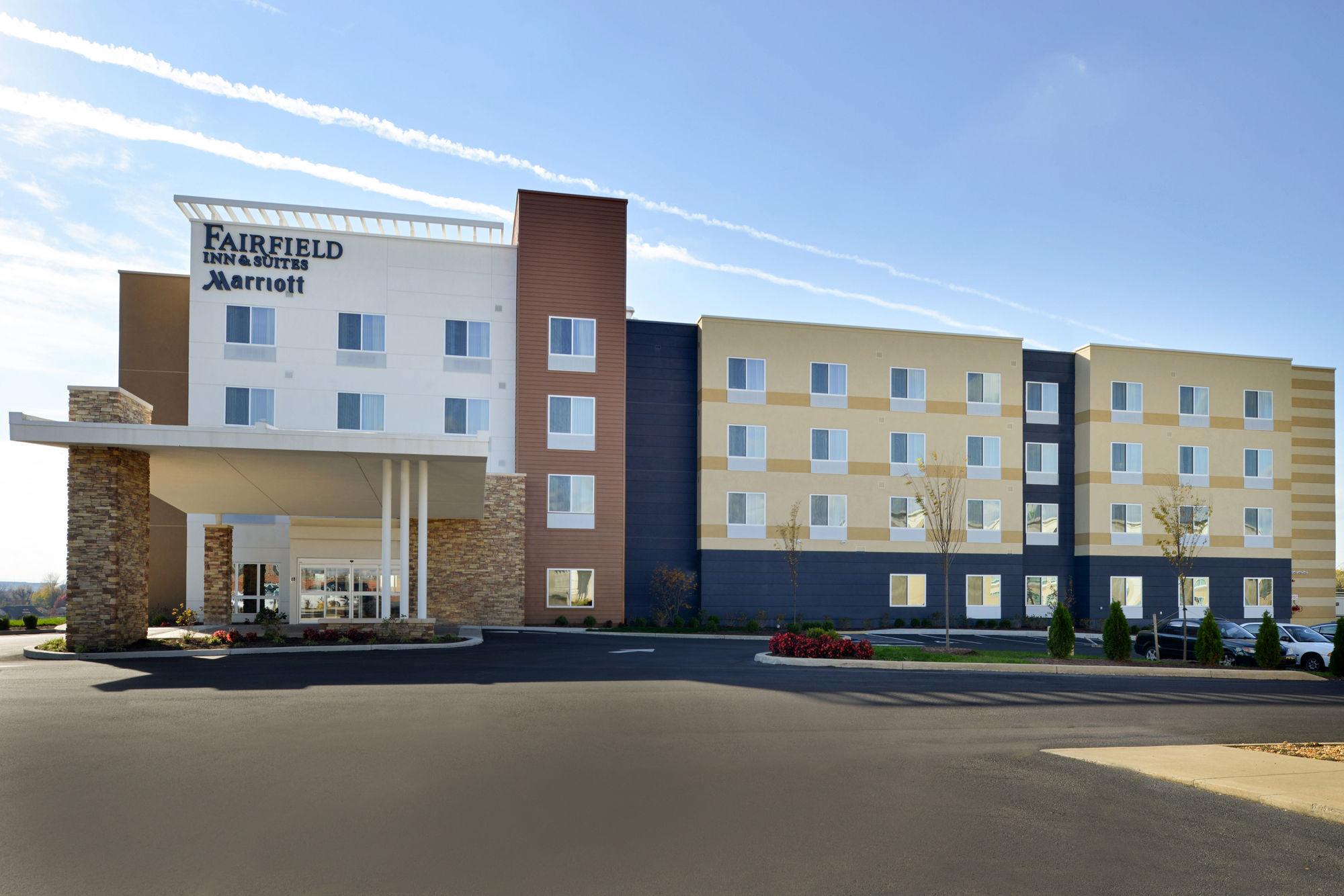 Fairfield Inn & Suites By Marriott מרטינסבורג מראה חיצוני תמונה