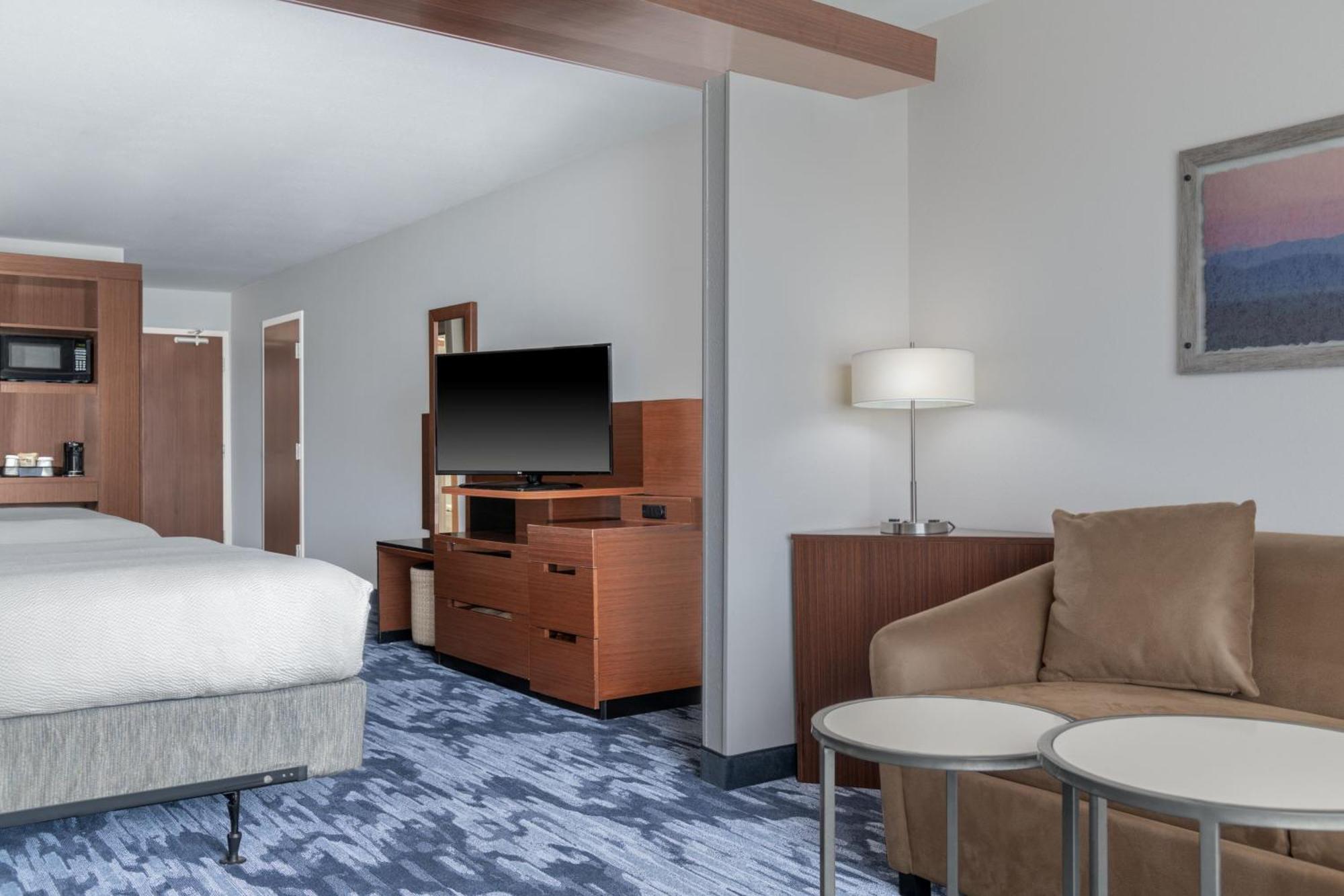 Fairfield Inn & Suites By Marriott מרטינסבורג מראה חיצוני תמונה