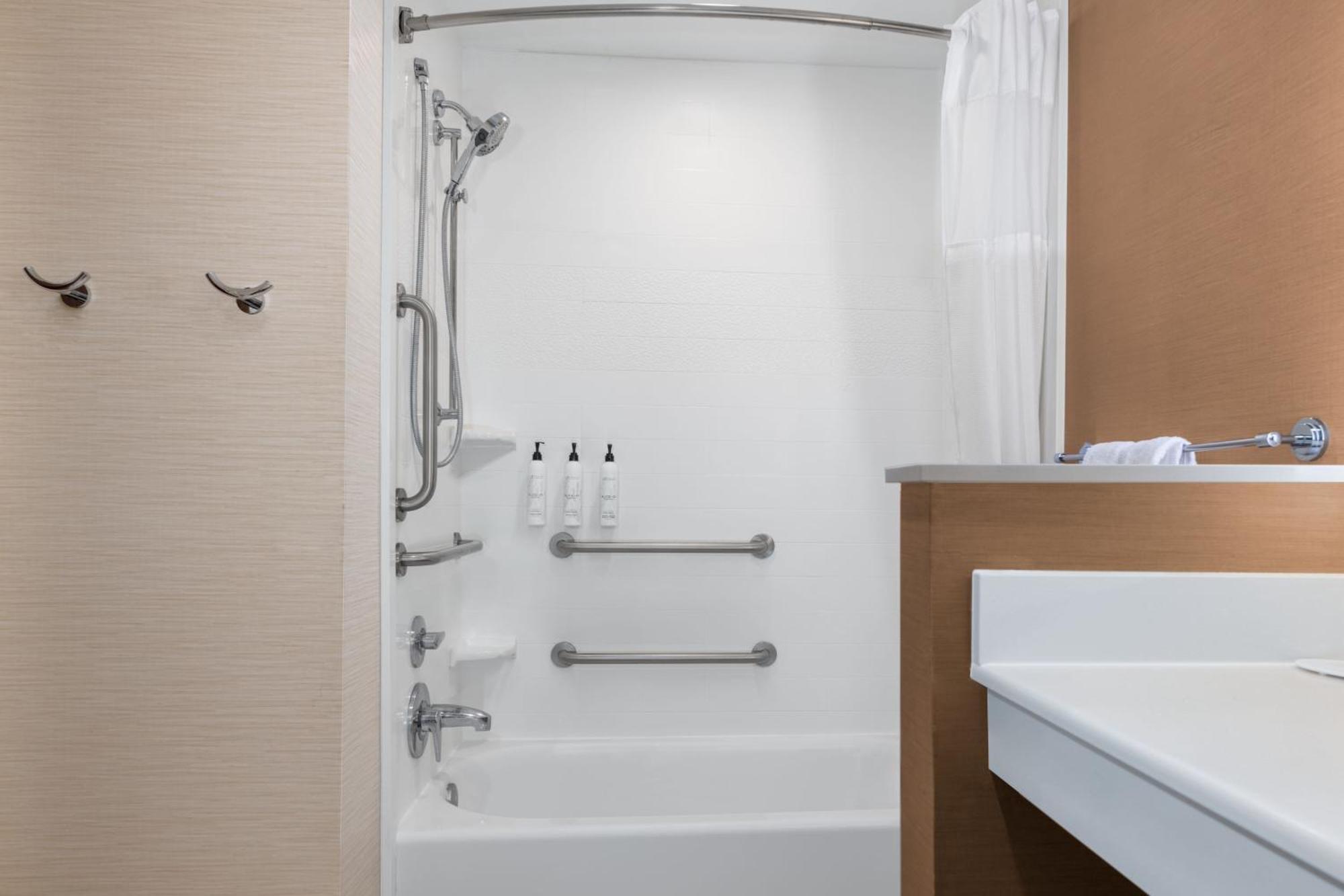 Fairfield Inn & Suites By Marriott מרטינסבורג מראה חיצוני תמונה