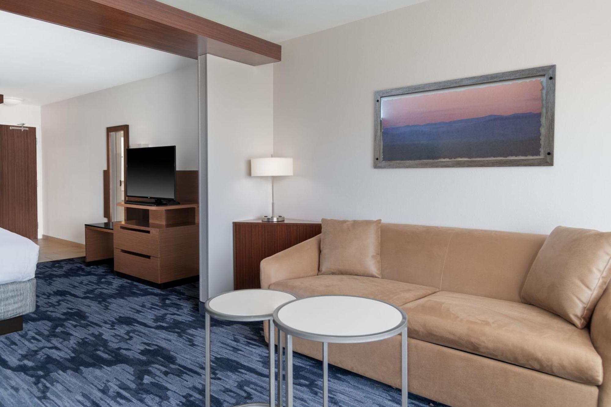 Fairfield Inn & Suites By Marriott מרטינסבורג מראה חיצוני תמונה