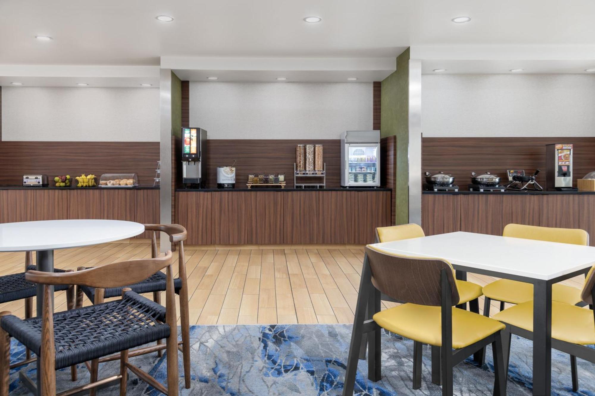Fairfield Inn & Suites By Marriott מרטינסבורג מראה חיצוני תמונה