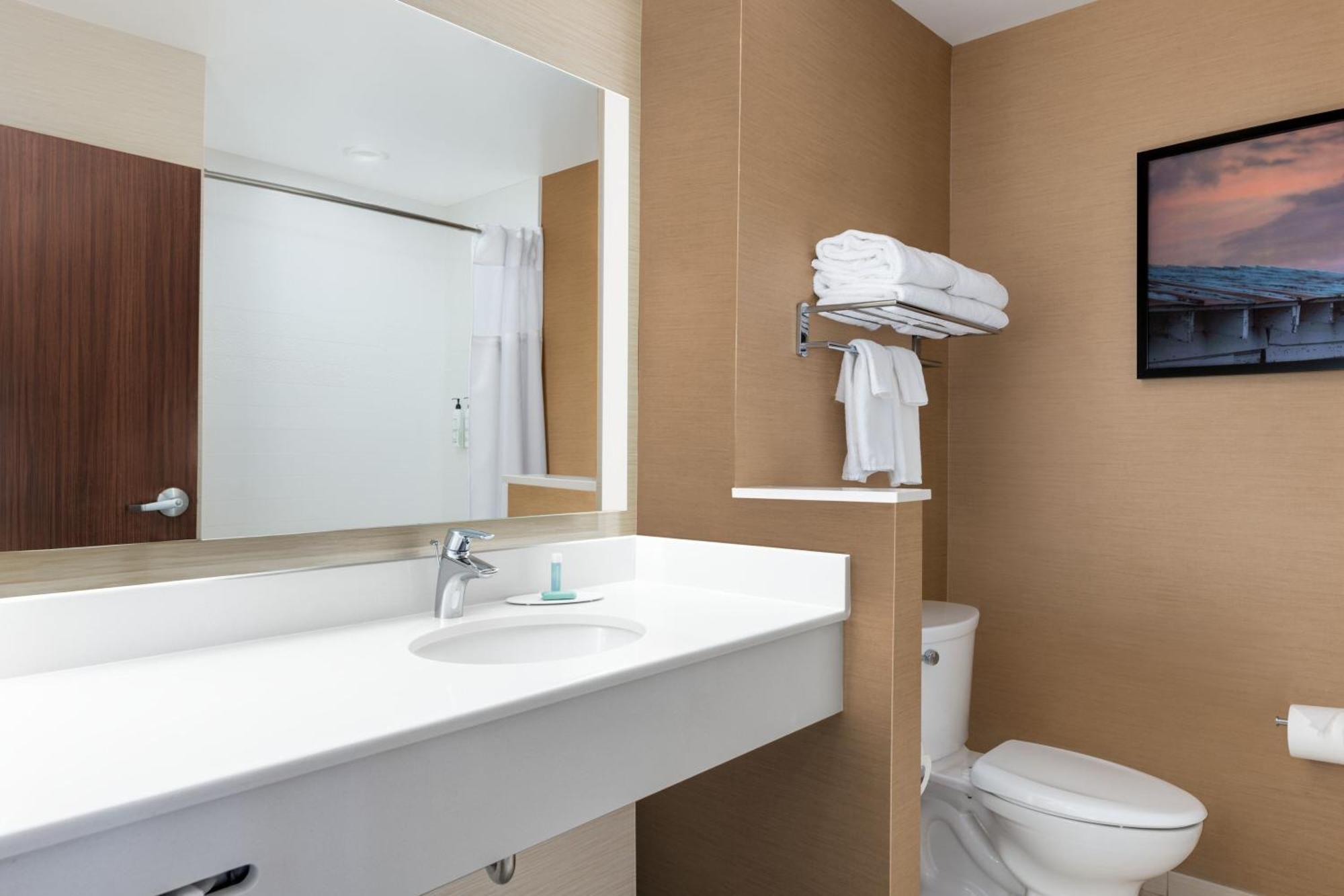 Fairfield Inn & Suites By Marriott מרטינסבורג מראה חיצוני תמונה