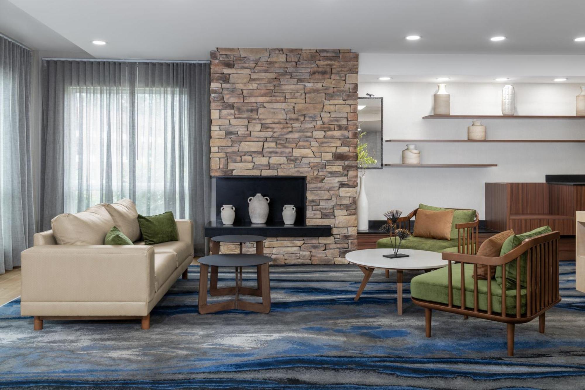 Fairfield Inn & Suites By Marriott מרטינסבורג מראה חיצוני תמונה