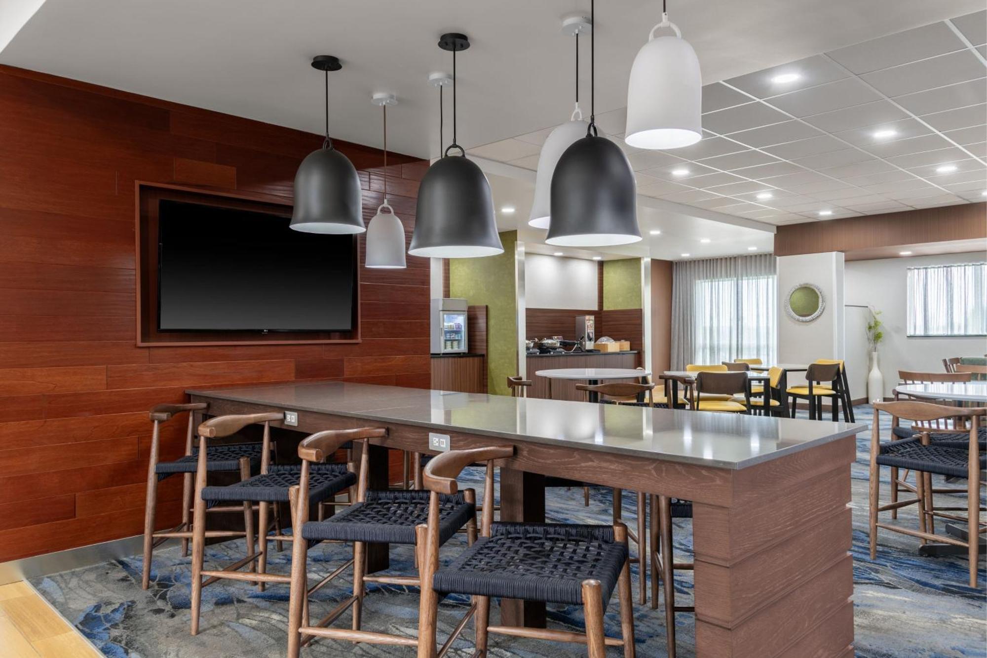 Fairfield Inn & Suites By Marriott מרטינסבורג מראה חיצוני תמונה